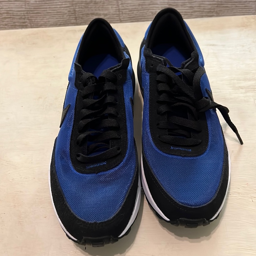 Nike boys shoes